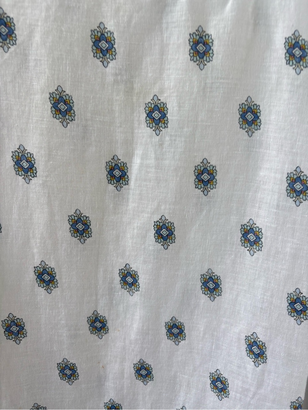 J. Jill Love Linen Size M Sleeveless Top with Blue Medallion Print Cruise Cool - Picture 7 of 11